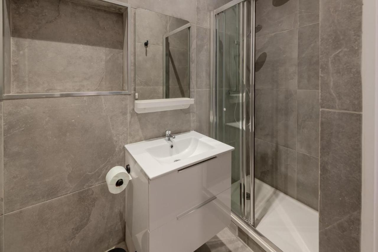 Appartement Contemporain Republique - Temple Paris Dış mekan fotoğraf